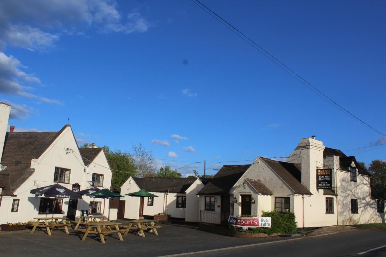 Halfway House Inn & Cottages Бриджнорт Екстериор снимка