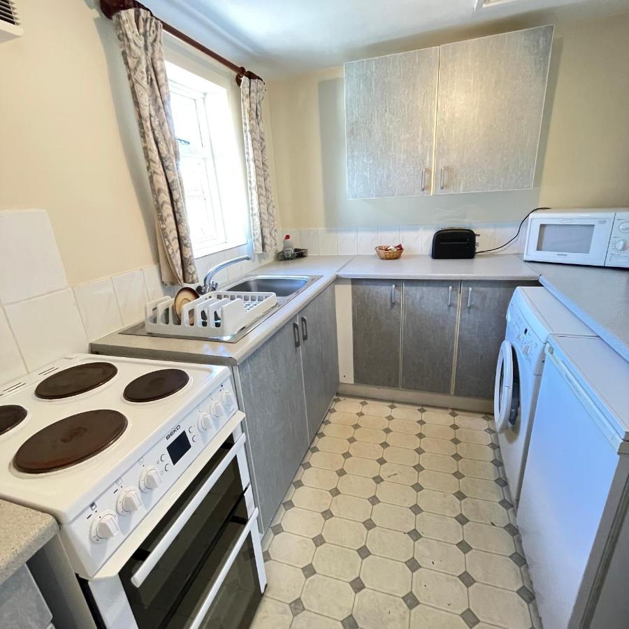 Halfway House Inn & Cottages Бриджнорт Екстериор снимка